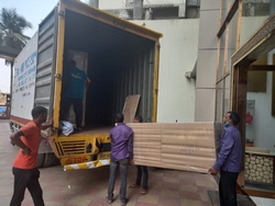 Loading and Unloading in Navi Mumbai